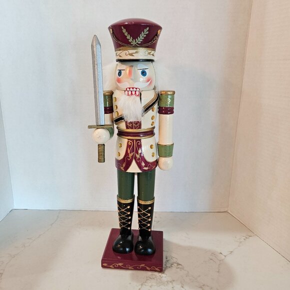 Dan Dee Collectors Choice Deluxe Nutcracker 15" Tall In Box With Sword - Picture 1 of 9
